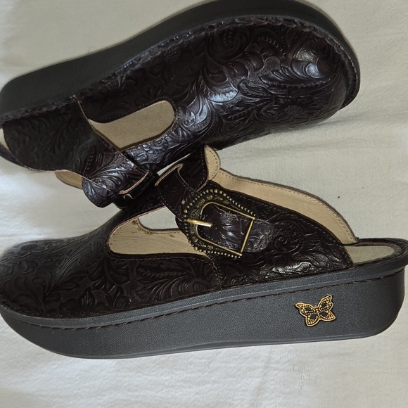 Alegria Black “Hello Doily” Patterned Leather Slip-Resistant Footwear Sz 42 Clog - Picture 7 of 15